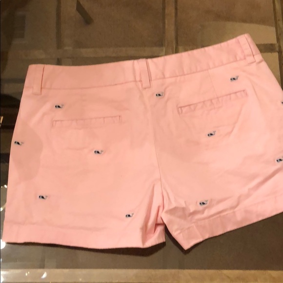 Vineyard vines shorts - Picture 3 of 5